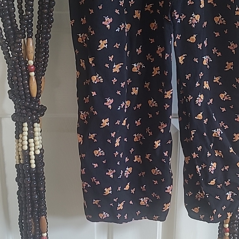 Floral jumpsuit - Picture 3 of 10